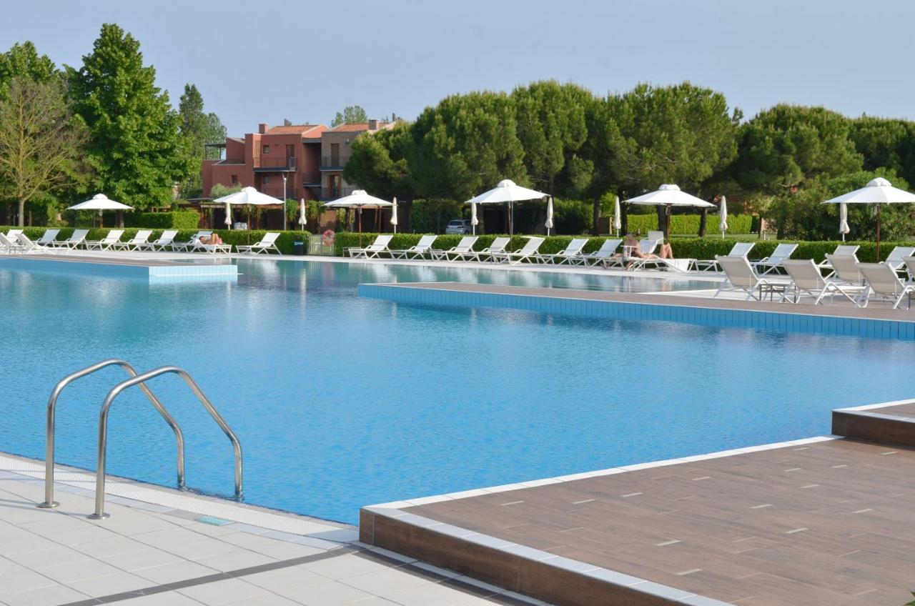 Golf Jesolo Village ➔ Attico Con Piscina 外观 照片